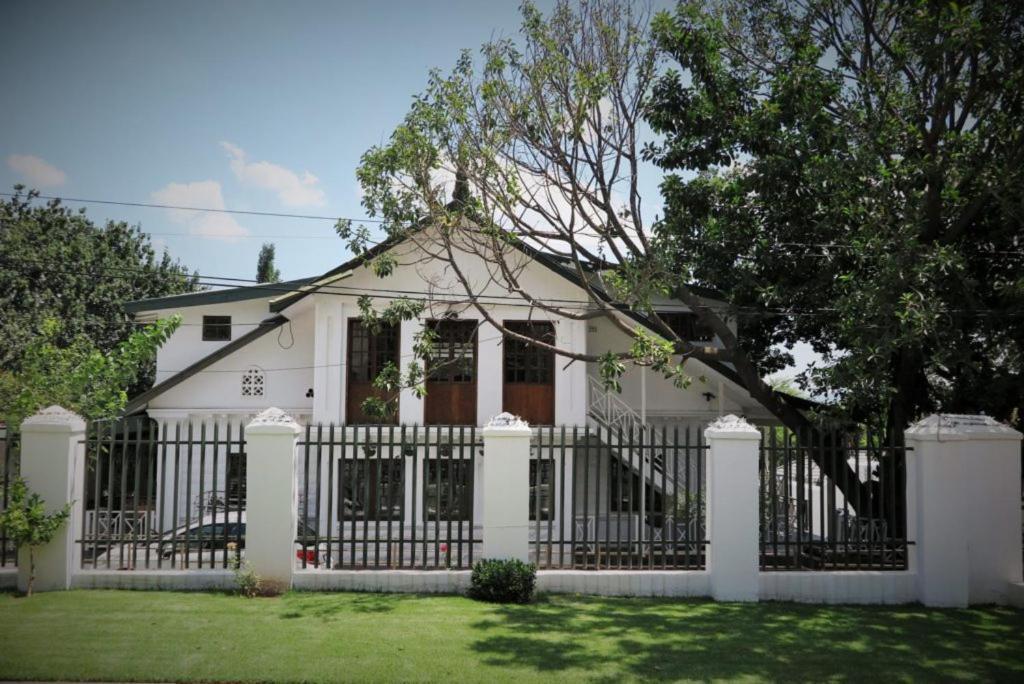 Sandton Farmhouse Johannesburgo Exterior foto